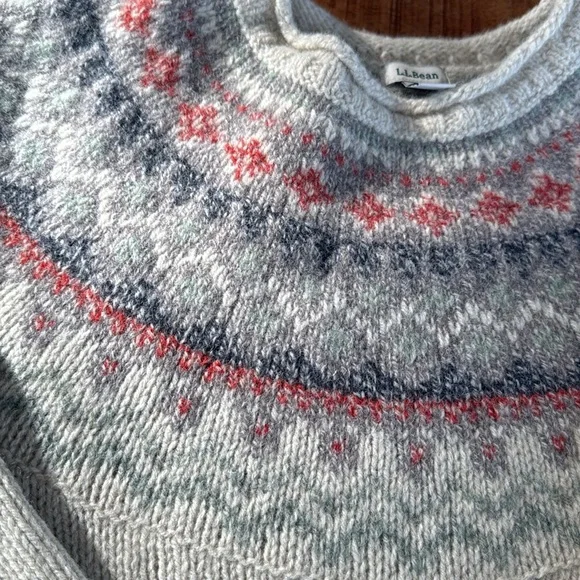 LL Bean Classic Heritage Fair Isle Cream Gray 100% Lambs Wool Women’s Sweater M - Picture 11 of 17